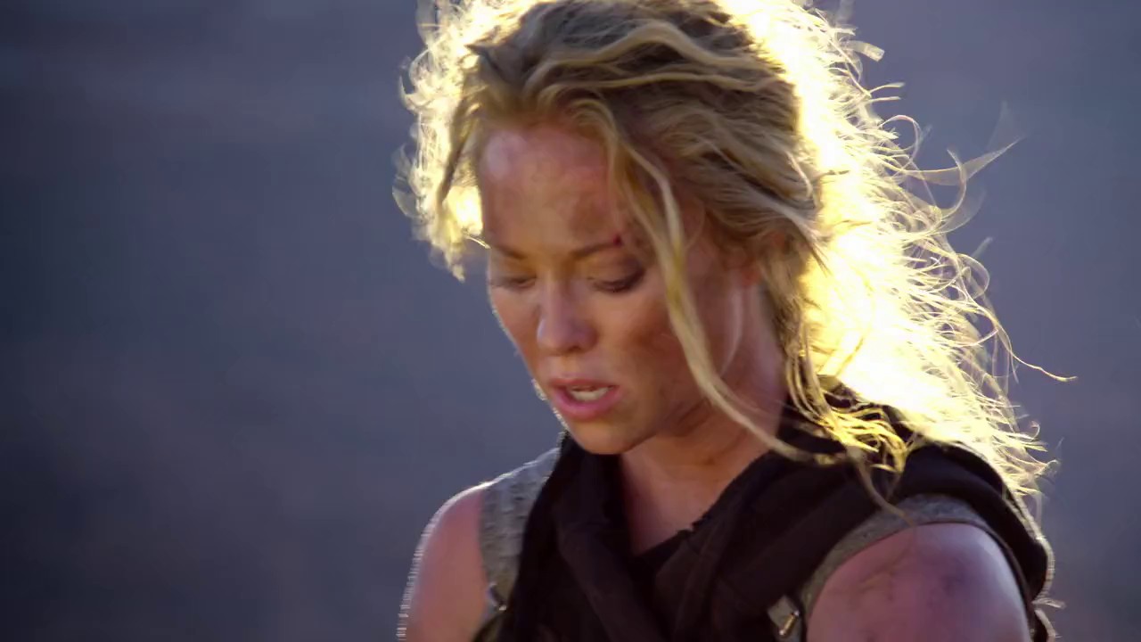 Survivor-2014-Hindi-Multi-WEBRip-720p-x264-AVC-AAC-2ch-mkv-0004
