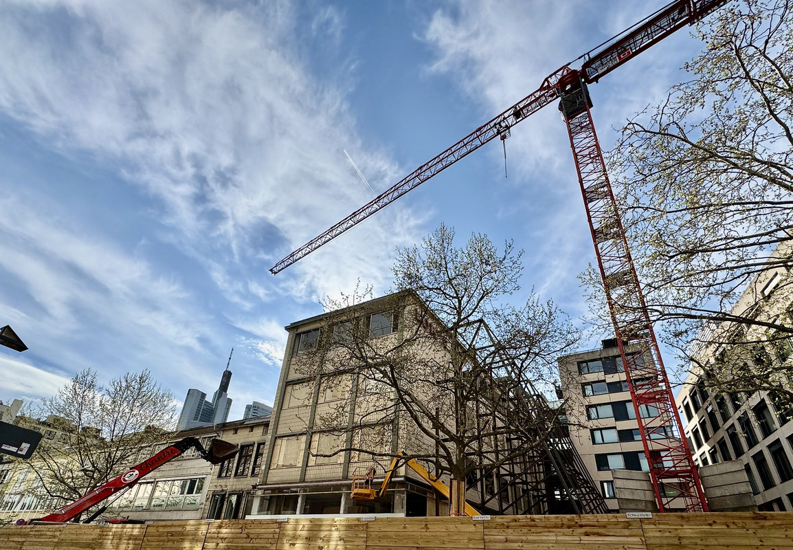 F141795C-D727-4A70-AFF3-58C9A970910C_1_201_a