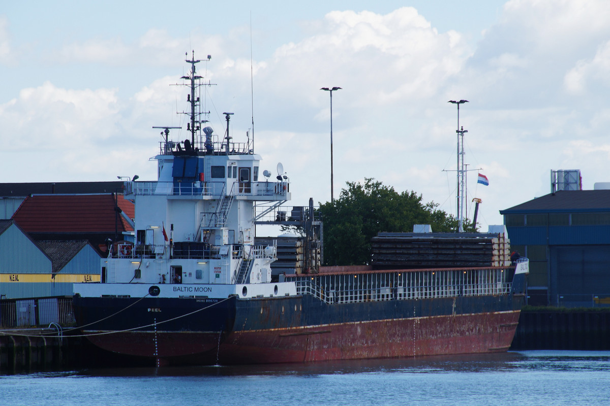 Baltic Moon '00(2c) 2545gt Imo 9195729 cs.2DTN5 IoM ex Petra 16-07-2022 Kon Wilhelminahaven Vlaardin
