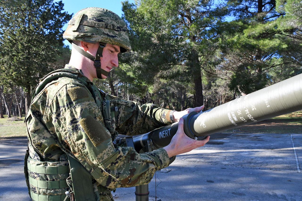 55106067846 91b1170fbe h