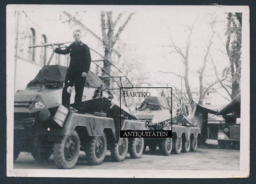 Foto 2.WK Panzer Panzerspähwagen Sd.Kfz 231 (8-Rad) & Panzermann