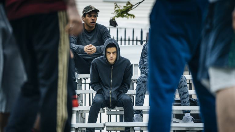 Download Mr Robot Season 3 in Hindi 10 Episode Added