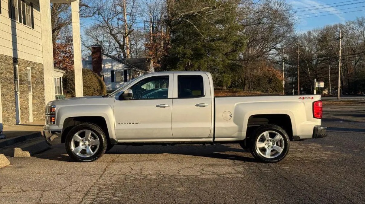 Vehicle thumbnail 23