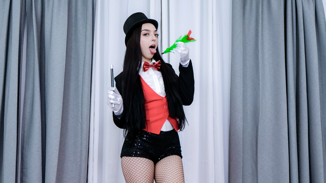 DadCrush 26 05 27 Scarlett Rosewood Shes Got Talent Deepthroat Magic Show