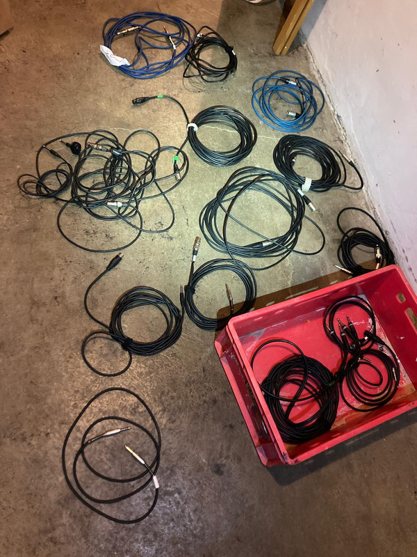 Whats-App-Image-2025-11-05-at-17-47-48-1