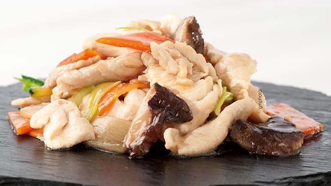 100. Pollo con verdure