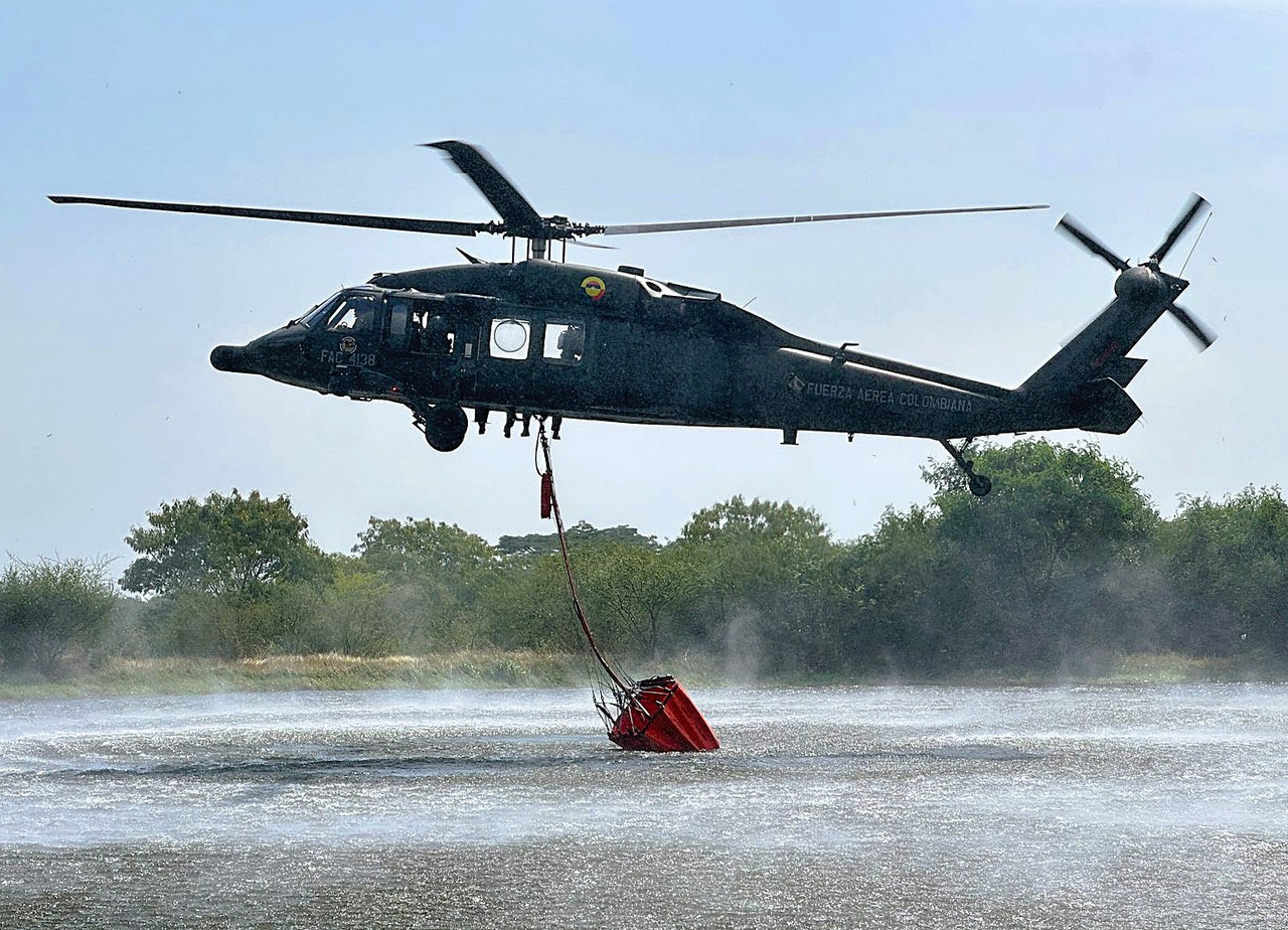 [Imagen: MH-60-firma-FAC.jpg]