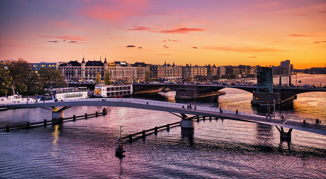 IMAGE: https://i.postimg.cc/mZnq2Yk2/Neo-copy.jpg