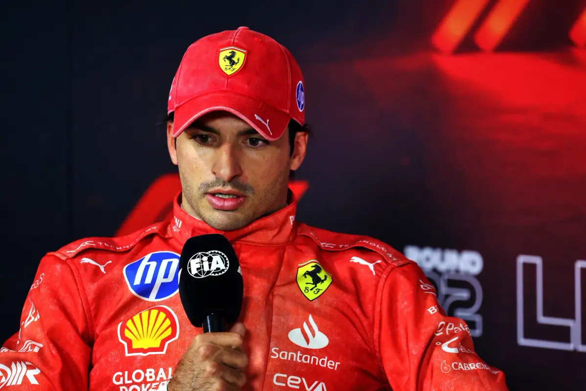 Sainz Foolish To Disregard Ferrari's