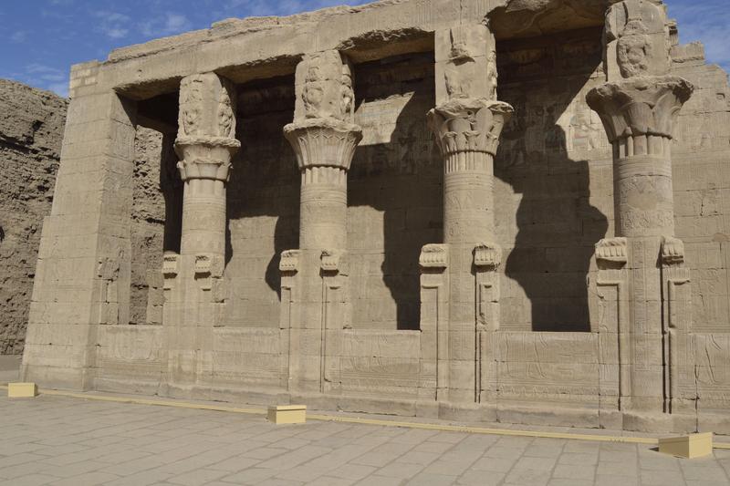 Al fin, Egipto. - Blogs de Egipto - Navegando por el Nilo. Templos Edfu y Kon Ombo. (2)