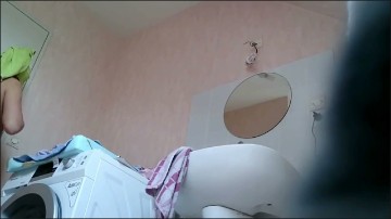 [Image: Voyeur35165143715.jpg]