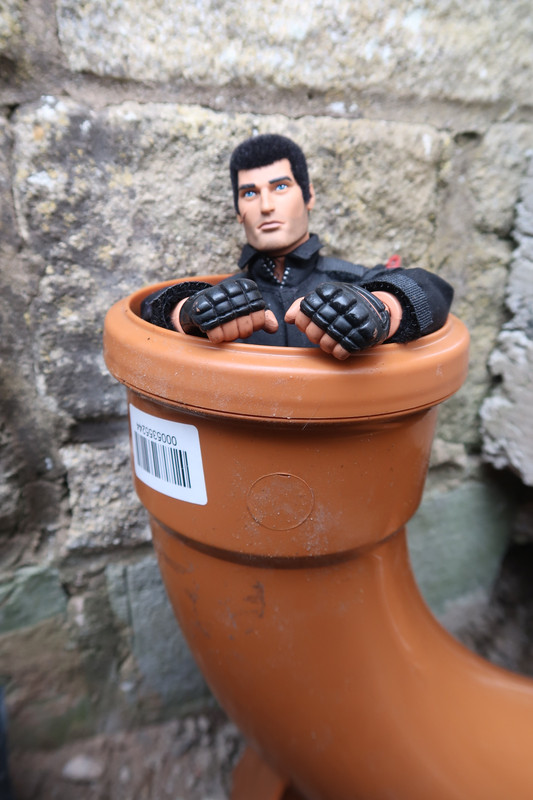 Action Man has managed to escape from a Robots factory using the underground drainage system. 0-D01-AD3-D-48-EE-4756-8-A36-4-C8-D8-F6109-C7