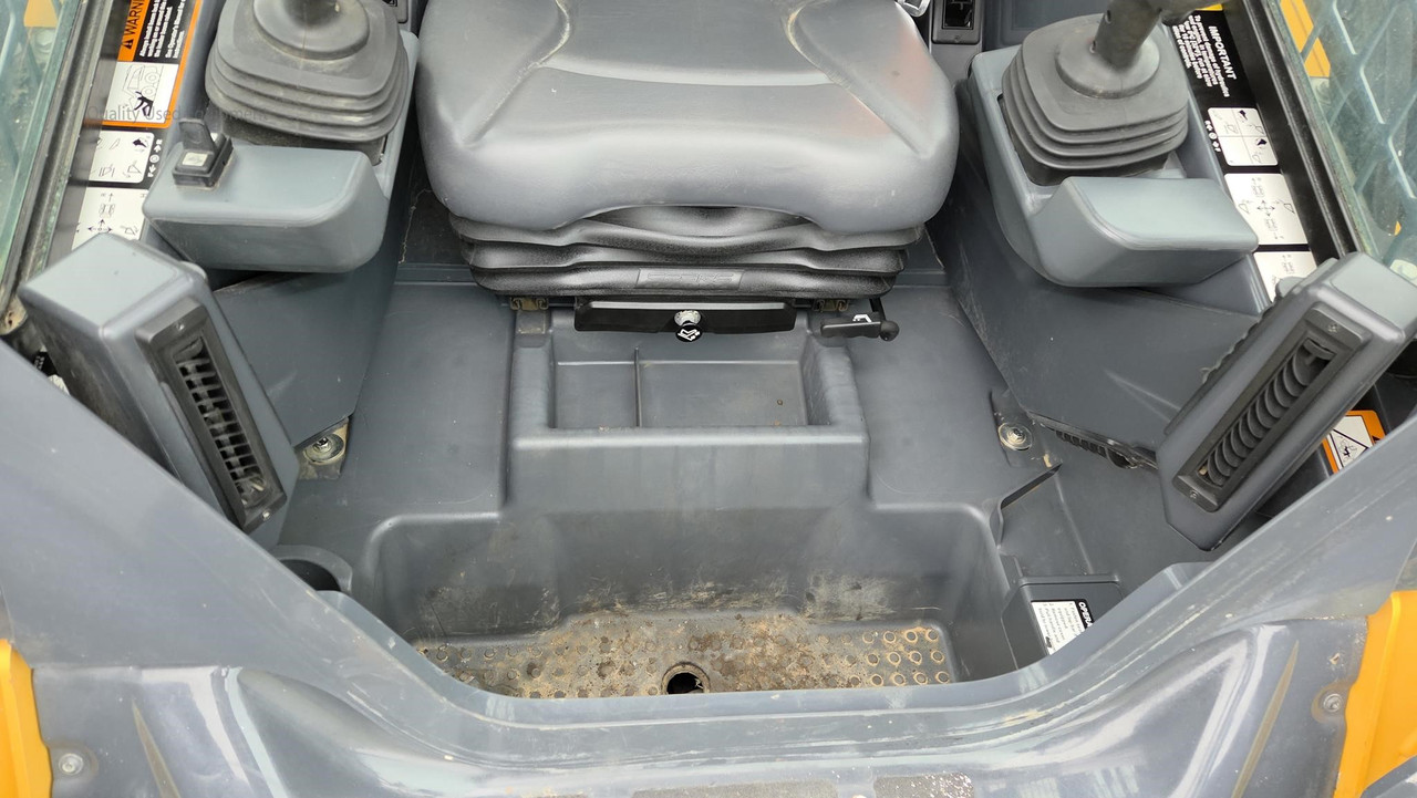 Vehicle thumbnail 66