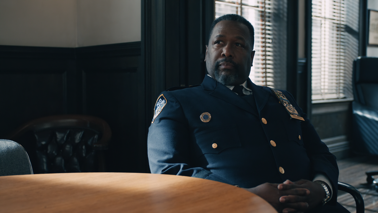 Elsbeth.S02E08.Toil.and.Trouble.2160p.10bit.AMZN.WEB-DL.DDP5.1.HEVC-Vyndros.mkv_snapshot_20.36_[2024