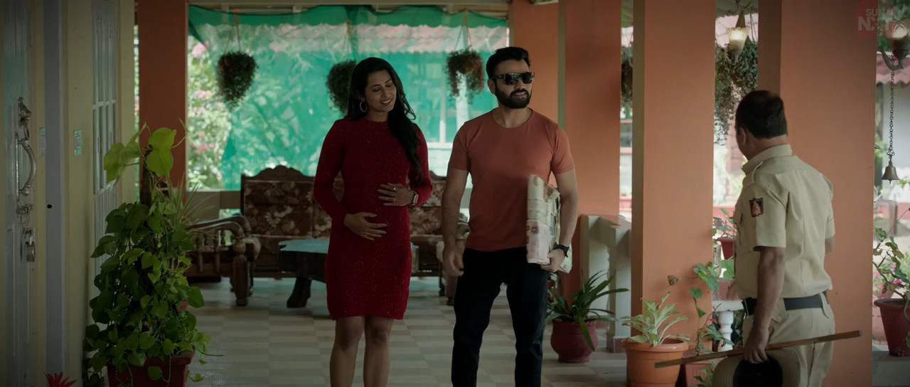 Usiru 2025 WebRip [Hindi + Kannada] 480p 720p ESub Screenshot