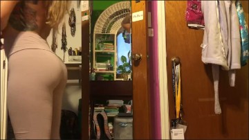 [Image: Voyeur47085112858.jpg]