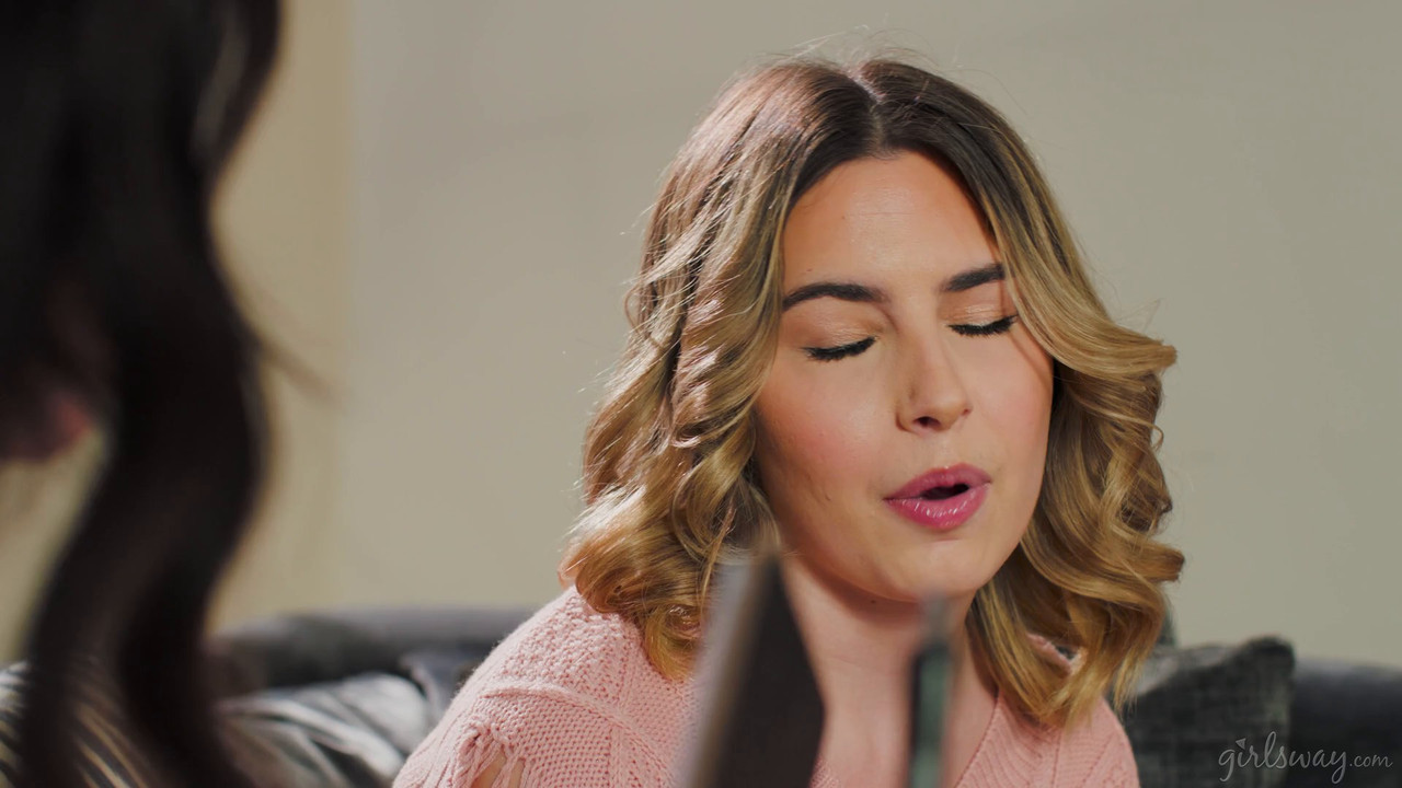 Jane Wilde Chanel Camryn - Bed And Breakups - GIRLSWAY.mkv.0000