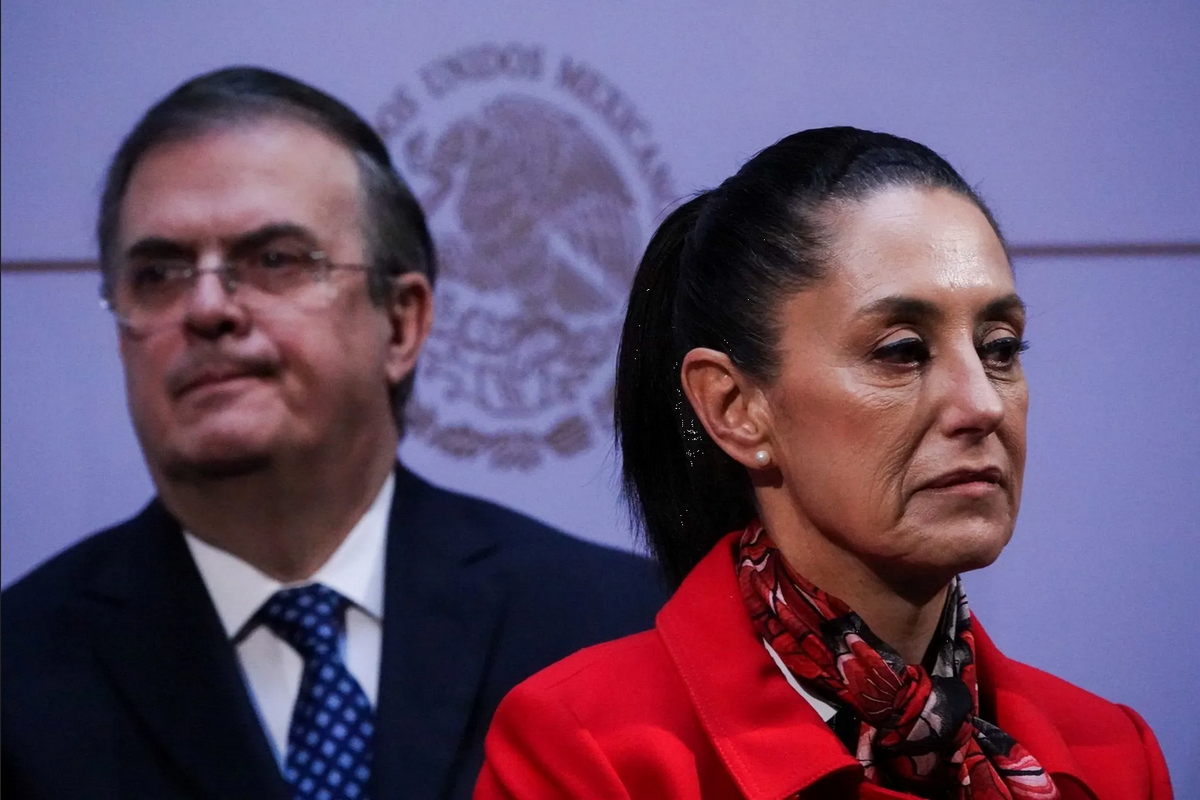 Sheinbaum califica de “falsas” las acusaciones de Ebrard; niega “acarreo monumental”