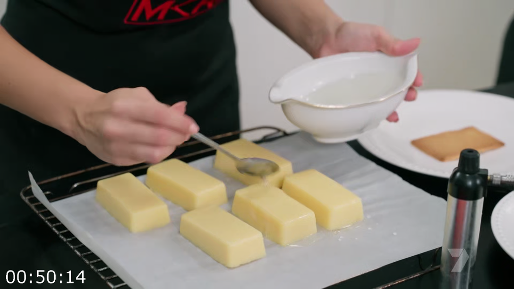 [Image: qnbgn6h96af8.png]