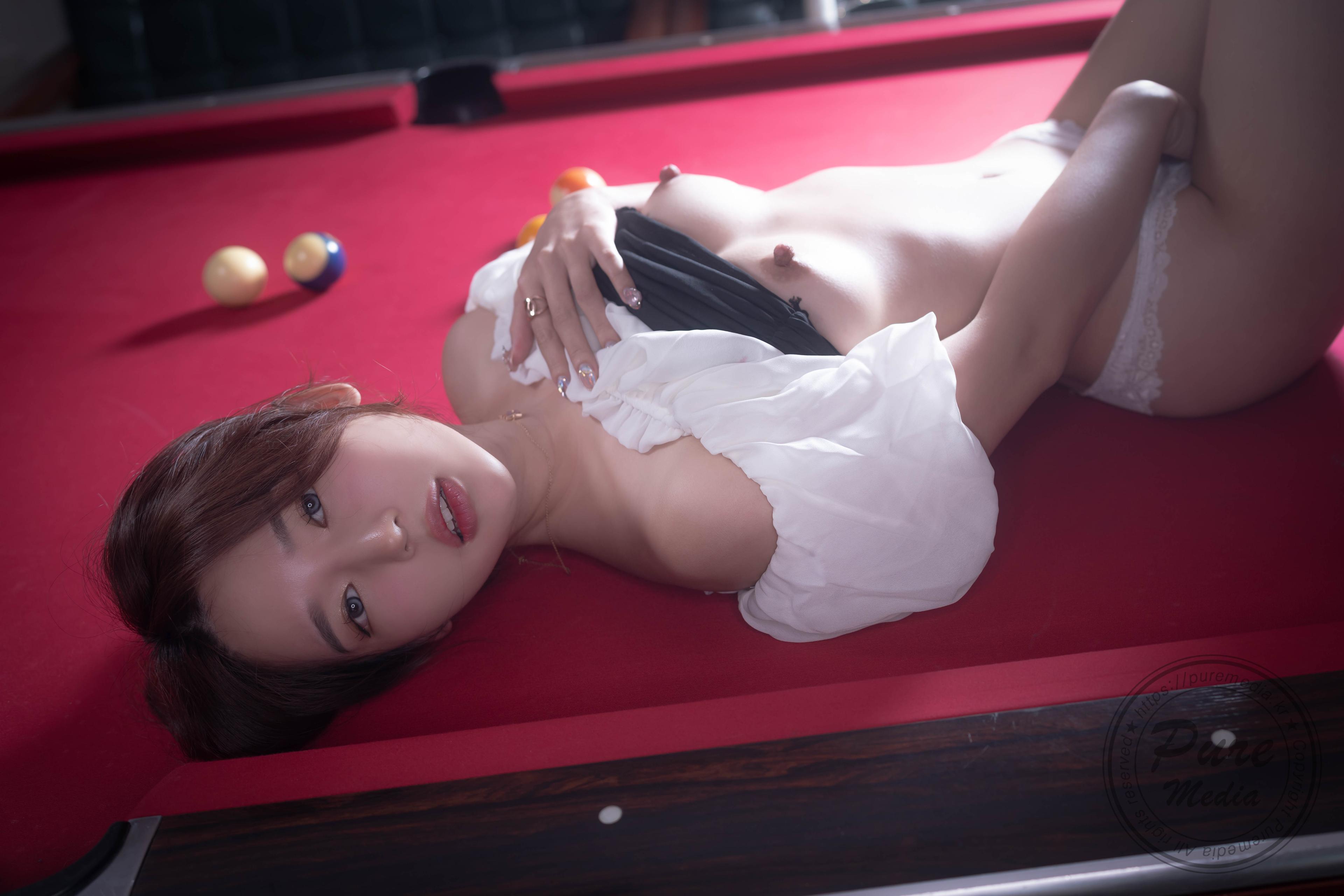 Yeha (예하) NO.028 Pure Media Vol.305 - Hard balls & Red hole (P) 95