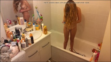[Image: Voyeur8515120924.jpg]