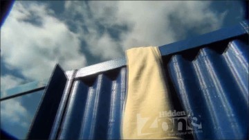 [Image: Voyeur38525132817.jpg]