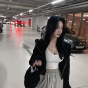 2021-02-02 01.50.34 2500135796424332414_34132890167