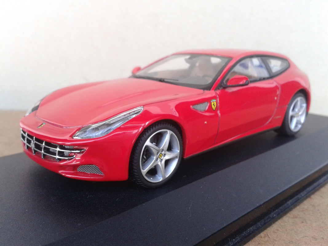 2011 Ferrari FF (Hot Wheels Elite) (3)