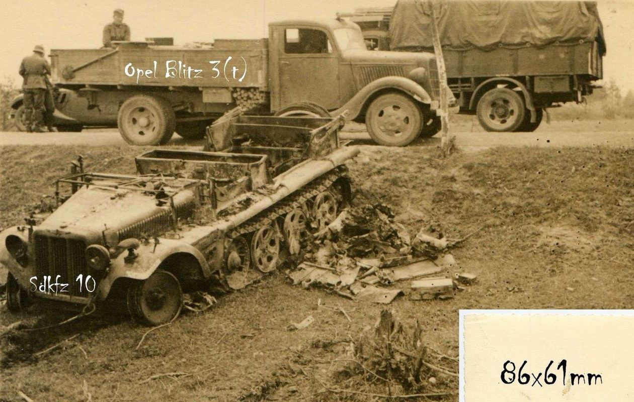 1941 - 18 Panzer Division- разбит Sdkfz 10 - Ope