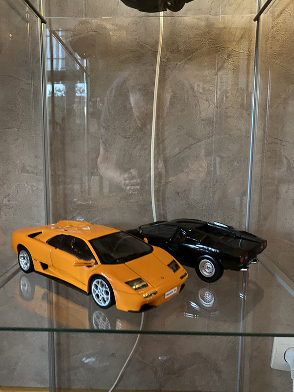 3D5036F7-2DA4-46EF-AC31-58EF9B7CFF94