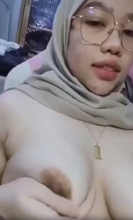 Jadi Pengen Nenen