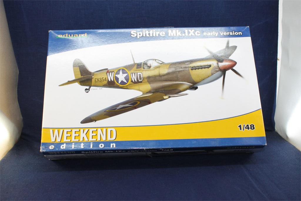 Supermarine Spitfire mk IX c temprano, Aerodromo la Sebala, Tunez June 1943 "terminado" 01