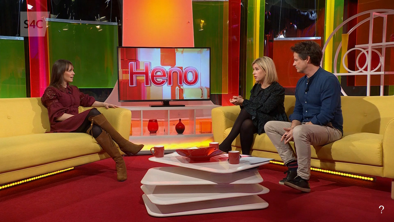 11.23 - 19.00.01 - Heno  ᴺᵉʷ. 23 11 2022 Magazine programme, featurin....ts_snapshot_00.03.16.216