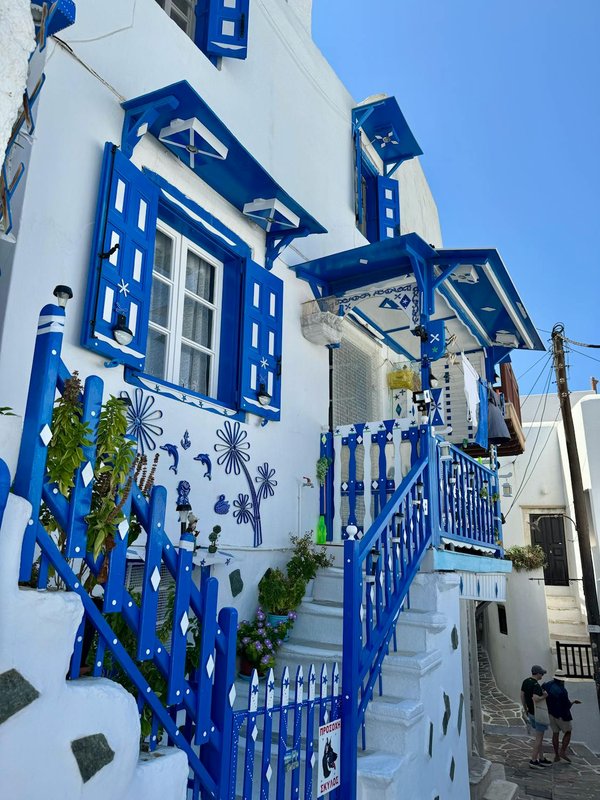blue-house.jpg