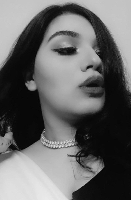 photo_6224062762376611252_y