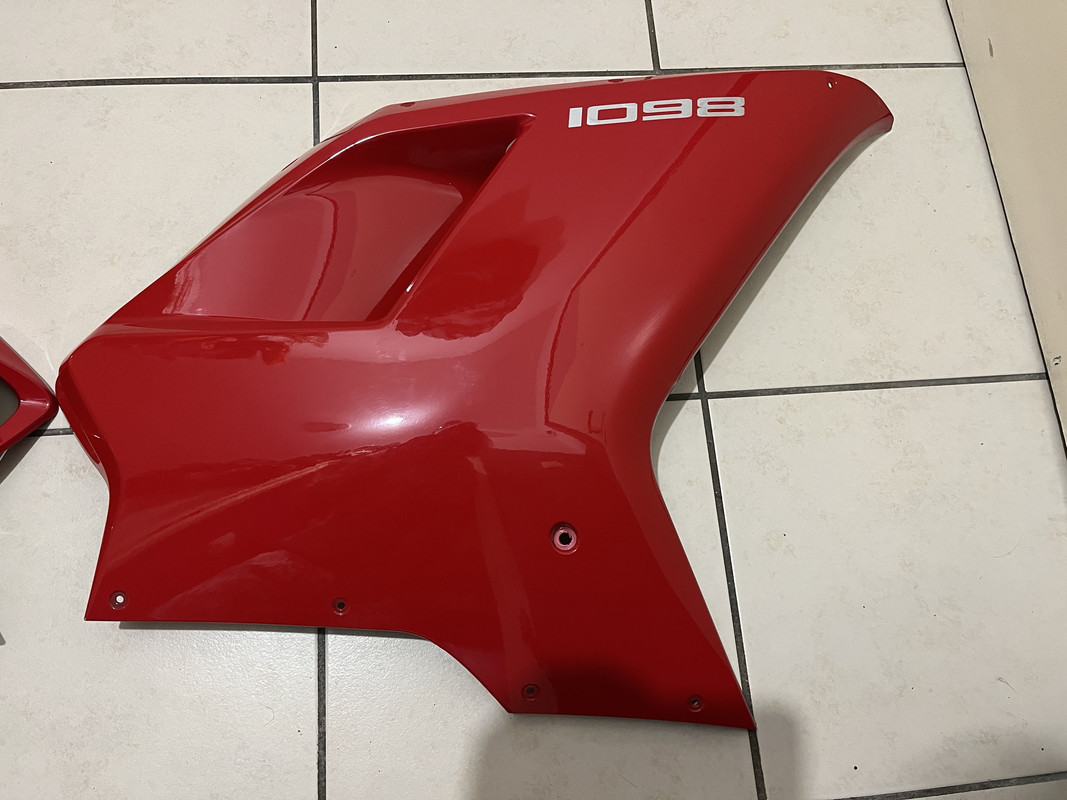 C77CA00A-103C-4506-B98A-2EEB0AD3A086_1_201_a