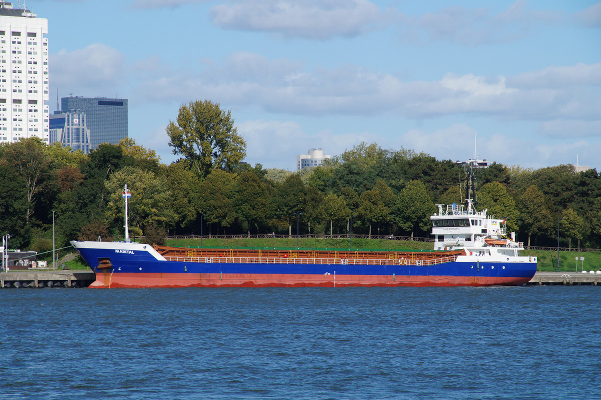 Maintal '06(1a) 2461gt Imo 9280677 cs.CQEO4 PMD ex Bramau 06-10-2022 Parkkade Rotterdam©KoosGoudriaa