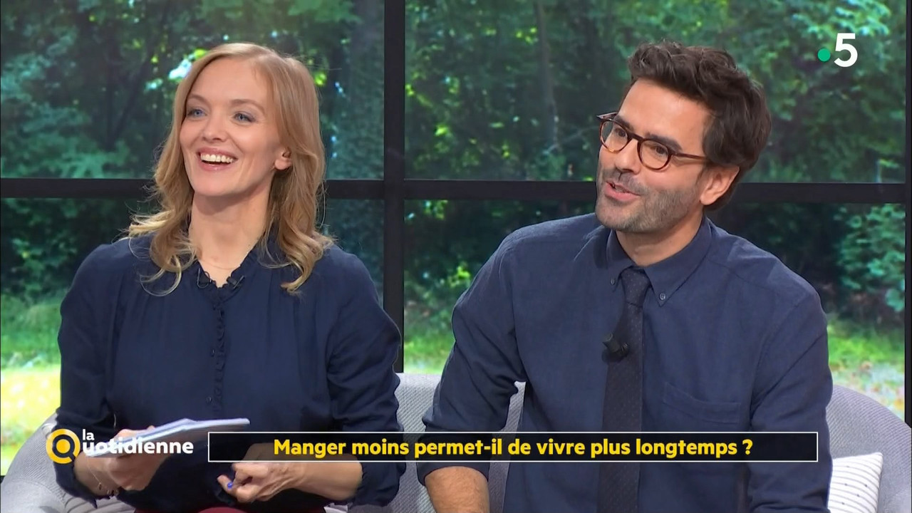 26 December - 10.45.00 - La quotidienne. Entourés d'experts-chro