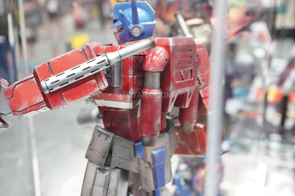 SDCC-2016-3A-Optimus-23