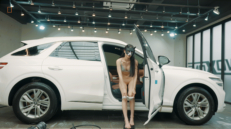NO103-car-wash-girl-maincam-mp4-000224924