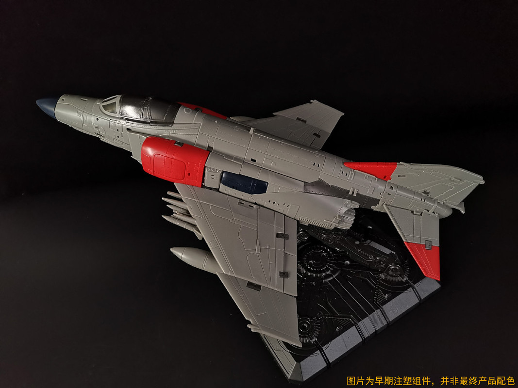 Zeta-Toys-Bumblebee-Movie-Blitzwing-16