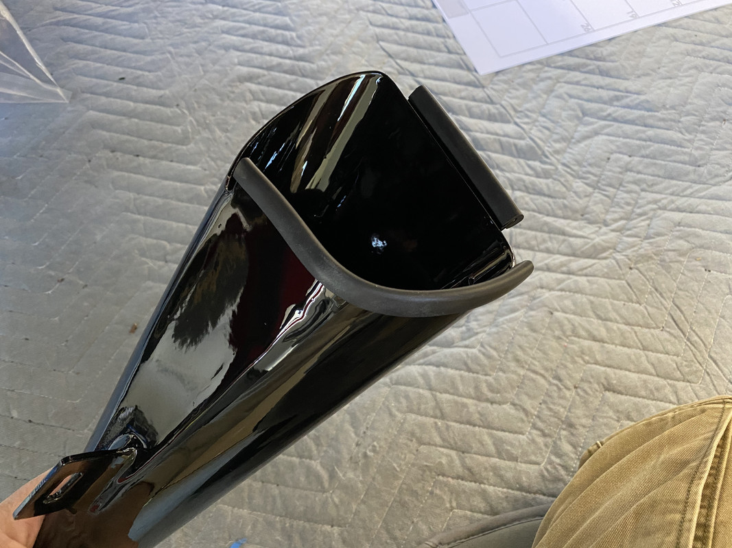 F0289E13-16A2-4EB9-8B1B-C809DBAEC1D0