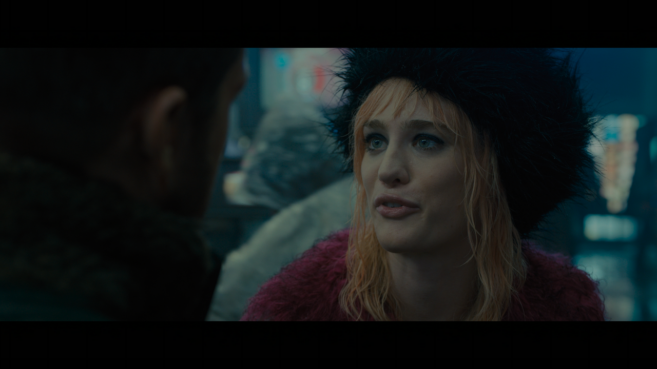 Blade.Runner.2049.2017.2160p.UHD.BDRemux.TrueHD.Atmos.HDR.DoVi.Hybrid.P8.by.DVT.mkv_snapshot_00.45.1