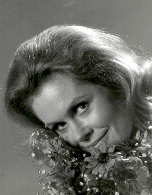 elizabeth montogomery d30