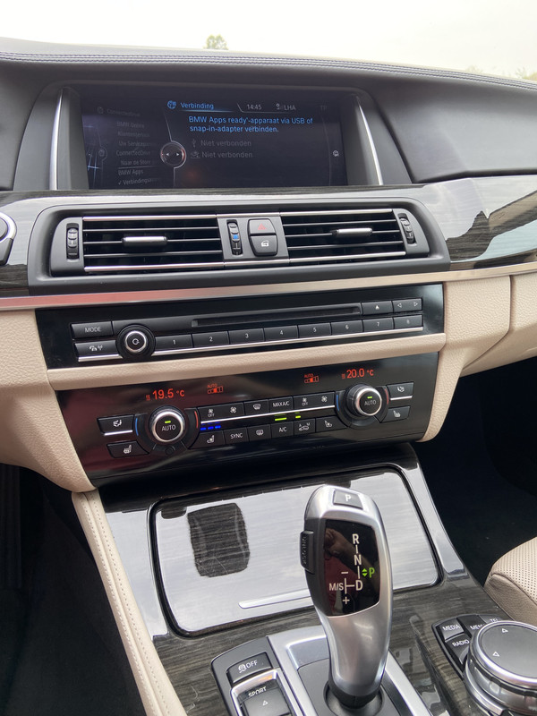 02755505-81F9-459A-B4A9-EE6A2DB3DAFD