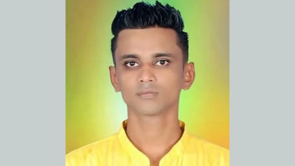 স্ত্রীর ছবি তুলতে বাধা দেওয়ায় প্রাণ গেল সিসিক কর্মচারীর