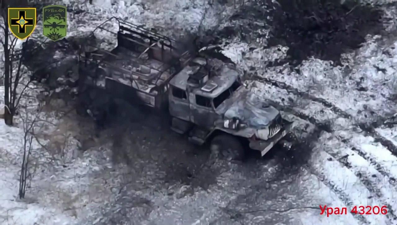 1009 2F510 transport vehicle on Ural-43206 (for 2S12 'Sani' mortar) destr 27 02 24