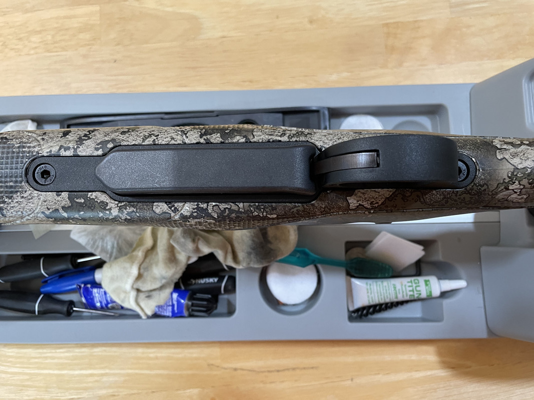 24E52092-5B79-48CA-8433-CC30738C27DD