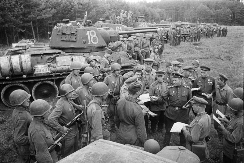 4-й гвардейский танковый корпус генерал-лейтенанта Павла Полубоя