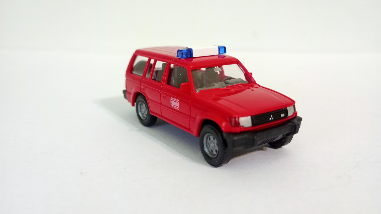 Mach (3341)